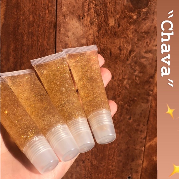 “Chava” Gloss 👀✨ - Picture 1 of 2